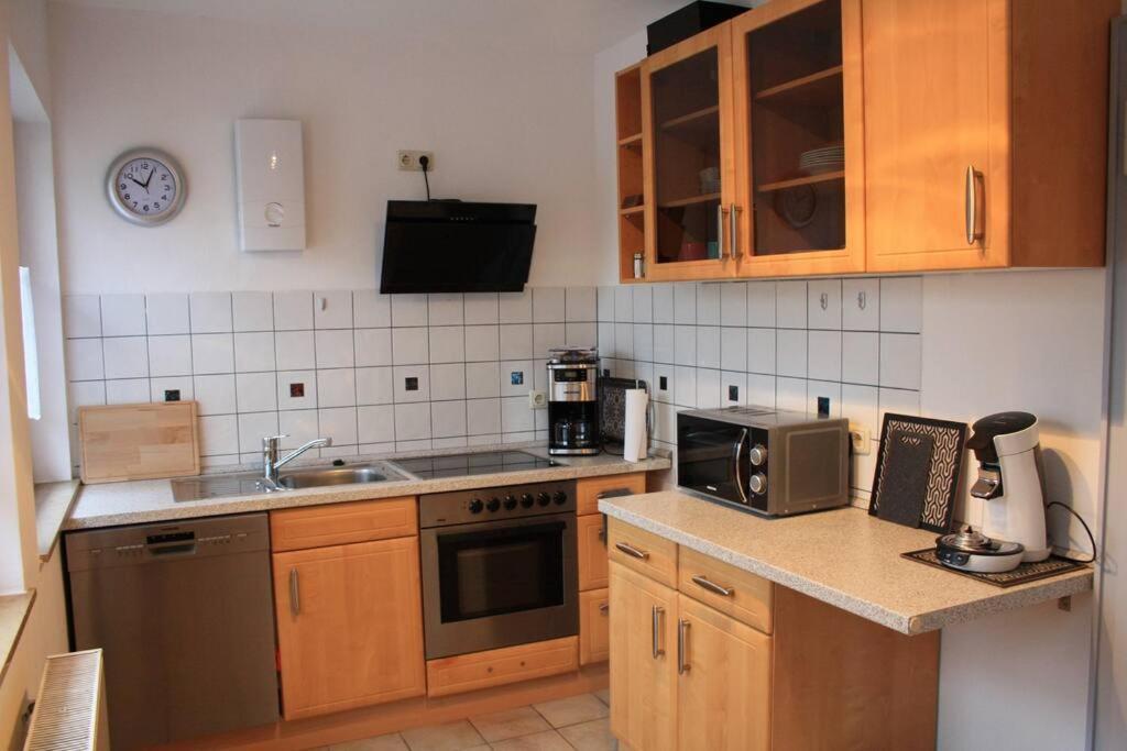 Top Messe Ferienwohnung 81Qm Essen Bagian luar foto